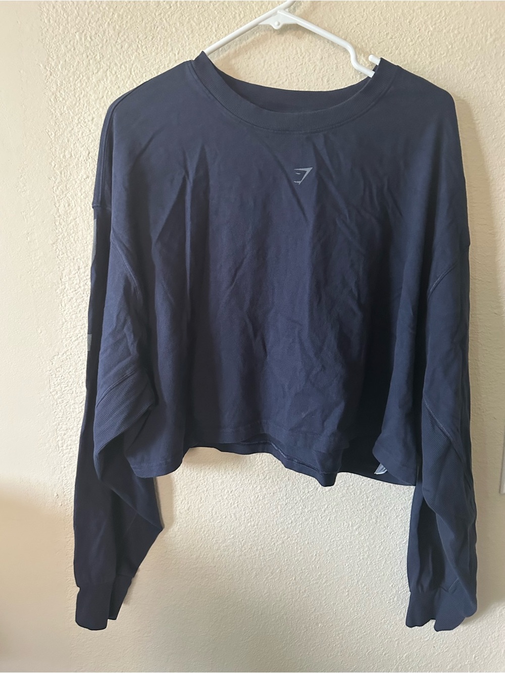 Gymshark Women's Navy Cropped Long-Sleeve Top size XL pre-owned 1406